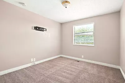 6638 S 5420 W, West Jordan, UT 84081 - Photo 17