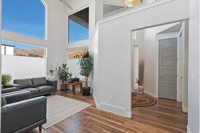 8564 S Little Willow Cir, Cottonwood Heights, UT 84121 - Photo 11