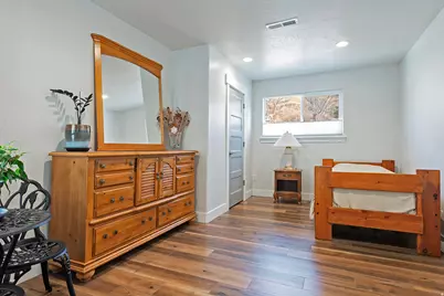 8564 S Little Willow Cir, Cottonwood Heights, UT 84121 - Photo 21
