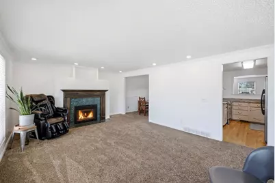 1174 Violet Dr, Sandy, UT 84094 - Photo 9
