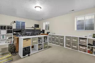 2339 N Joni Dr E, Layton, UT 84040 - Photo 21