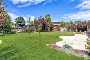 2339 N Joni Dr E, Layton, UT 84040 - Photo 3