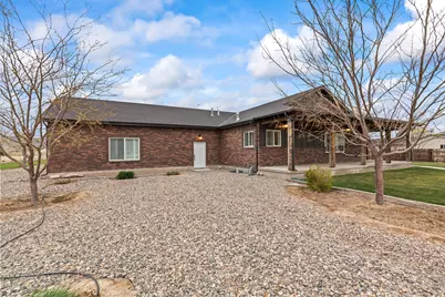 1165 E Austin Dr, Elsinore, UT 84724 - Photo 17