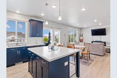 759 N Brook Ave, Tooele, UT 84074 - Photo 5