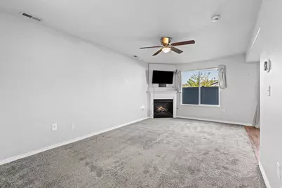 652 W 800 N #45, Clinton, UT 84015 - Photo 5