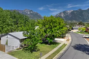 1797 E Ski View Dr, Sandy, UT 84092 - Photo 3
