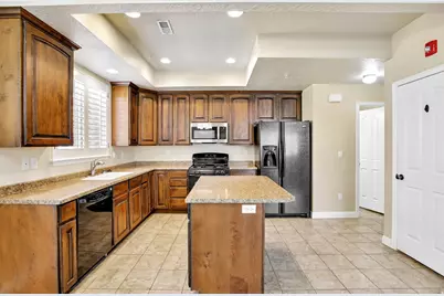 7054 S Greensand Dr W, West Jordan, UT 84084 - Photo 9