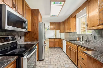 1602 Nicklaus Cir, Sandy, UT 84092 - Photo 5