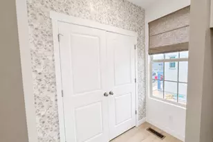 11018 S Lake Run Rd, South Jordan, UT 84009 - Photo 7