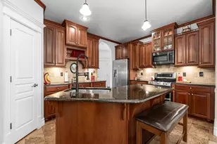 2639 W Pebble Creek Ln N, Lehi, UT 84043 - Photo 9