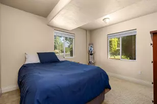 2639 W Pebble Creek Ln N, Lehi, UT 84043 - Photo 17