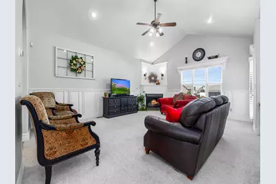 2639 W Pebble Creek Ln N, Lehi, UT 84043 - Photo 5