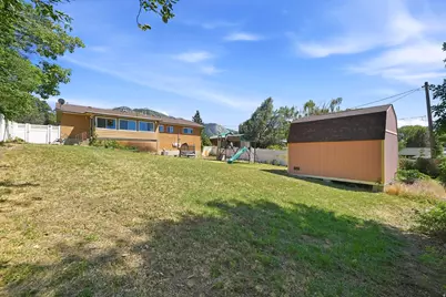 1045 Peach Dr, Ogden, UT 84404 - Photo 25