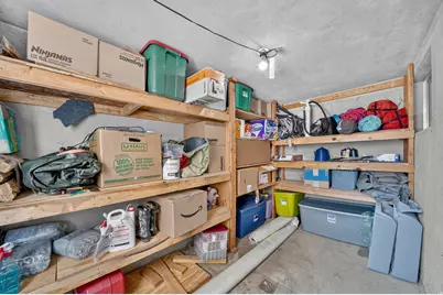 1045 Peach Dr, Ogden, UT 84404 - Photo 21