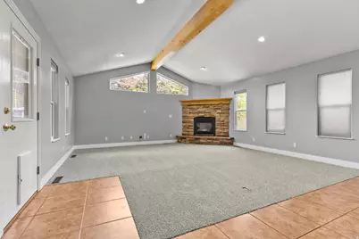 897 E Elm St, Layton, UT 84041 - Photo 9