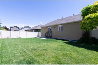763 N Canterburry Ct E, Saratoga Springs, UT 84045 - Photo 19