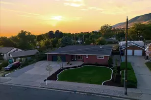 555 E Pages Ln, Centerville, UT 84014 - Photo 57