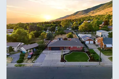 555 E Pages Ln, Centerville, UT 84014 - Photo 5
