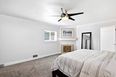 555 E Pages Ln, Centerville, UT 84014 - Photo 29