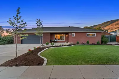 555 E Pages Ln, Centerville, UT 84014 - Photo 1