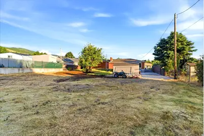 555 E Pages Ln, Centerville, UT 84014 - Photo 49