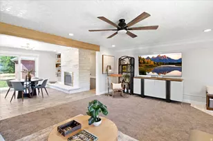 555 E Pages Ln, Centerville, UT 84014 - Photo 23