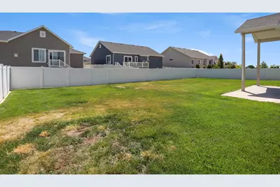 2467 W 3375 S, West Haven, UT 84401 - Photo 51