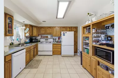 2212 W 5150 S, Roy, UT 84067 - Photo 9