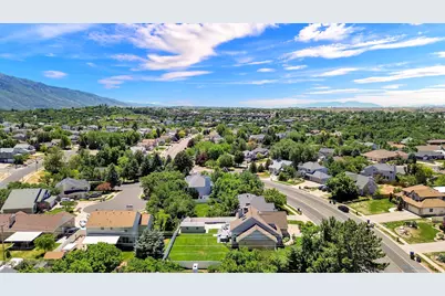 4792 Glasmann Way, South Ogden, UT 84403 - Photo 19
