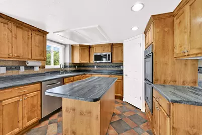 4792 Glasmann Way, South Ogden, UT 84403 - Photo 45