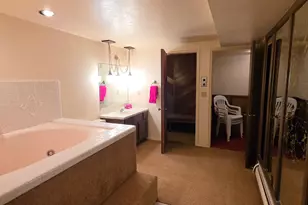1398 N Oakridge Dr, Centerville, UT 84014 - Photo 29