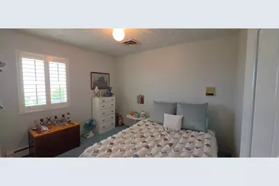 1398 N Oakridge Dr, Centerville, UT 84014 - Photo 23