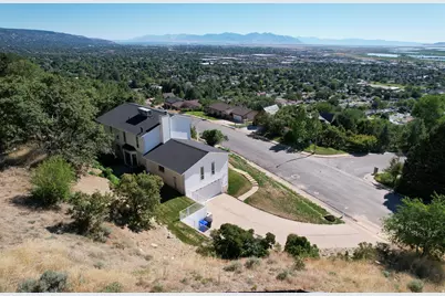 1398 N Oakridge Dr, Centerville, UT 84014 - Photo 49