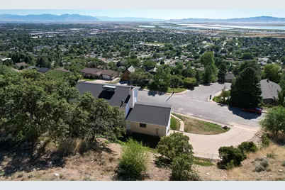1398 N Oakridge Dr, Centerville, UT 84014 - Photo 47