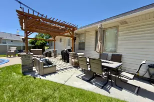 717 S 1100 E, Pleasant Grove, UT 84062 - Photo 45