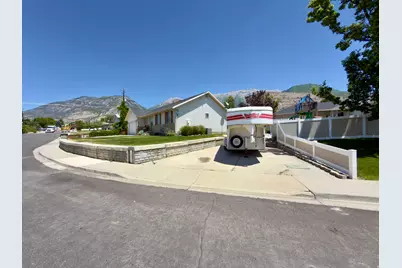 717 S 1100 E, Pleasant Grove, UT 84062 - Photo 61