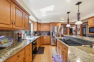 12144 S Mountain Shadow Rd E, Sandy, UT 84092 - Photo 19