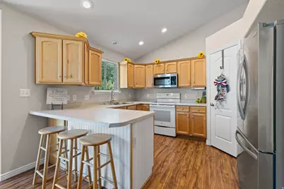 1395 S 260 W, Payson, UT 84651 - Photo 7