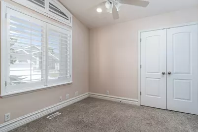 8699 S Diamond Dove Dr, West Jordan, UT 84088 - Photo 11