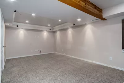 8699 S Diamond Dove Dr, West Jordan, UT 84088 - Photo 15