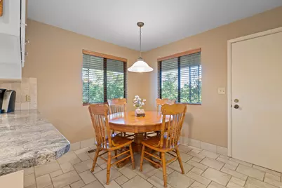 1584 S Sunset Oaks Dr, Salt Lake City, UT 84108 - Photo 13