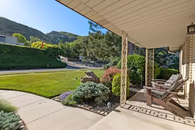 1584 S Sunset Oaks Dr, Salt Lake City, UT 84108 - Photo 3