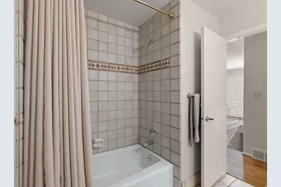 1584 S Sunset Oaks Dr, Salt Lake City, UT 84108 - Photo 23