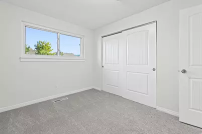 229 E Cherry St, Grantsville, UT 84029 - Photo 5