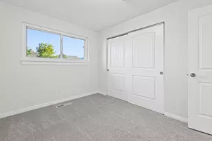 229 E Cherry St, Grantsville, UT 84029 - Photo 5