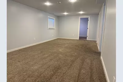 9892 S Roseboro Rd E, Sandy, UT 84092 - Photo 27