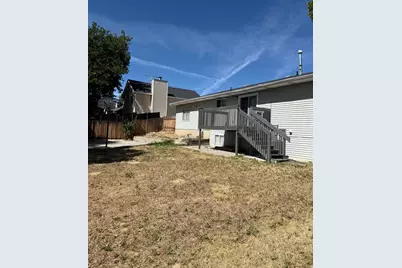 9892 S Roseboro Rd E, Sandy, UT 84092 - Photo 39