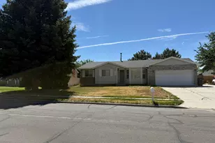 9892 S Roseboro Rd E, Sandy, UT 84092 - Photo 3
