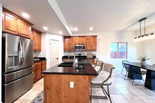 1918 W Woodview Dr N, Lehi, UT 84048 - Photo 3