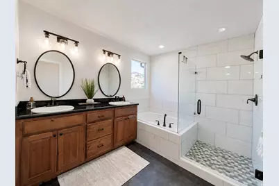 1918 W Woodview Dr N, Lehi, UT 84048 - Photo 9